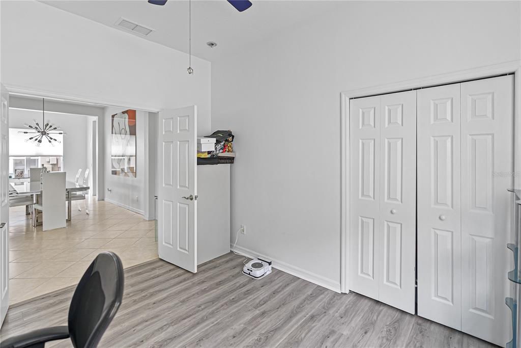 Active With Contract: $5,000 (5 beds, 2 baths, 3057 Square Feet)