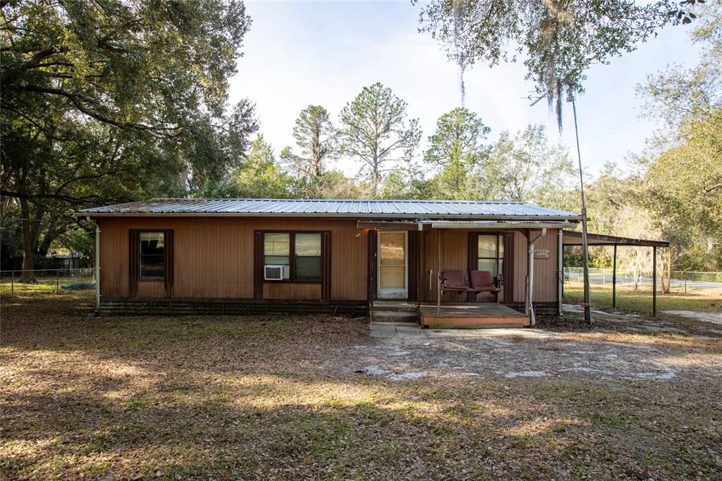 Recently Sold: $82,500 (3 beds, 2 baths, 1056 Square Feet)