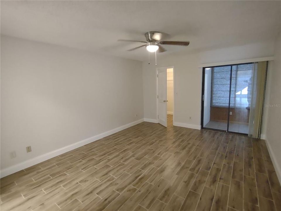 Active With Contract: $2,500 (3 beds, 2 baths, 1445 Square Feet)