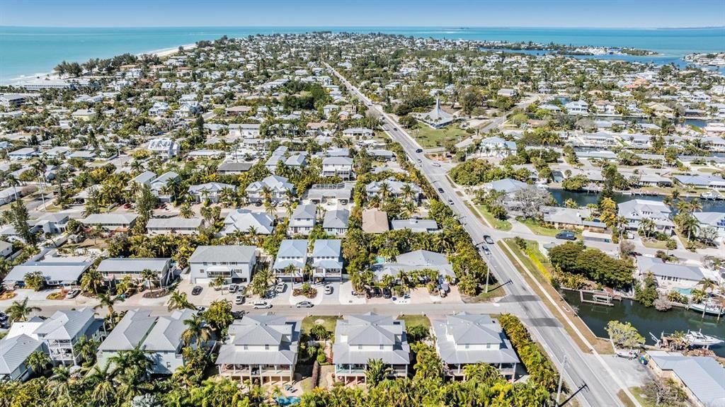 Active With Contract: $1,700,000 (3 beds, 2 baths, 2001 Square Feet)