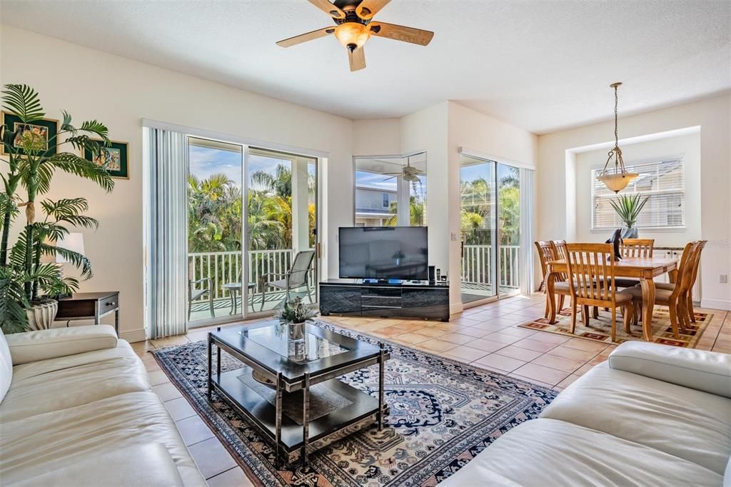 Active With Contract: $1,700,000 (3 beds, 2 baths, 2001 Square Feet)