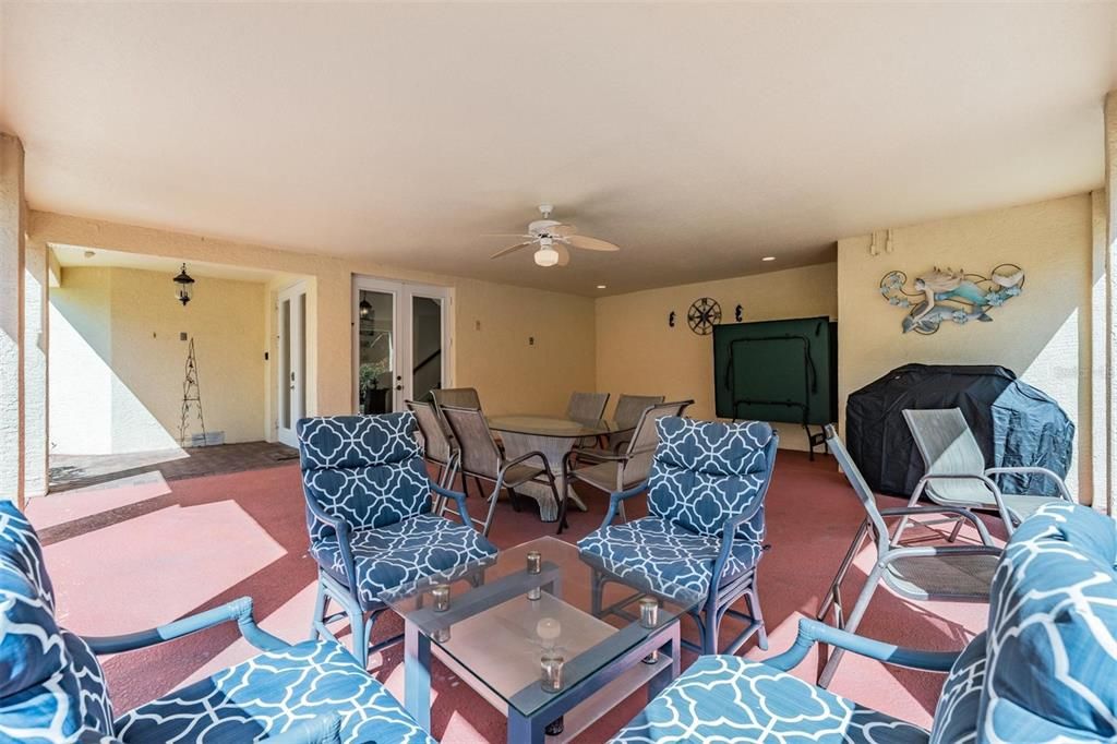 Active With Contract: $1,700,000 (3 beds, 2 baths, 2001 Square Feet)