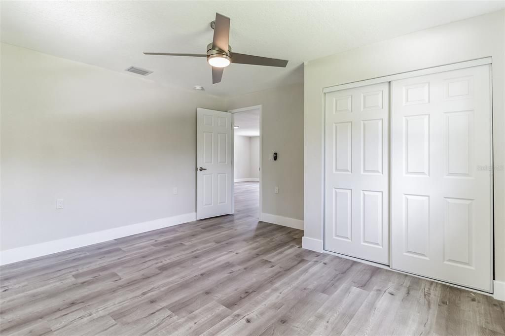 For Sale: $399,900 (3 beds, 2 baths, 1665 Square Feet)