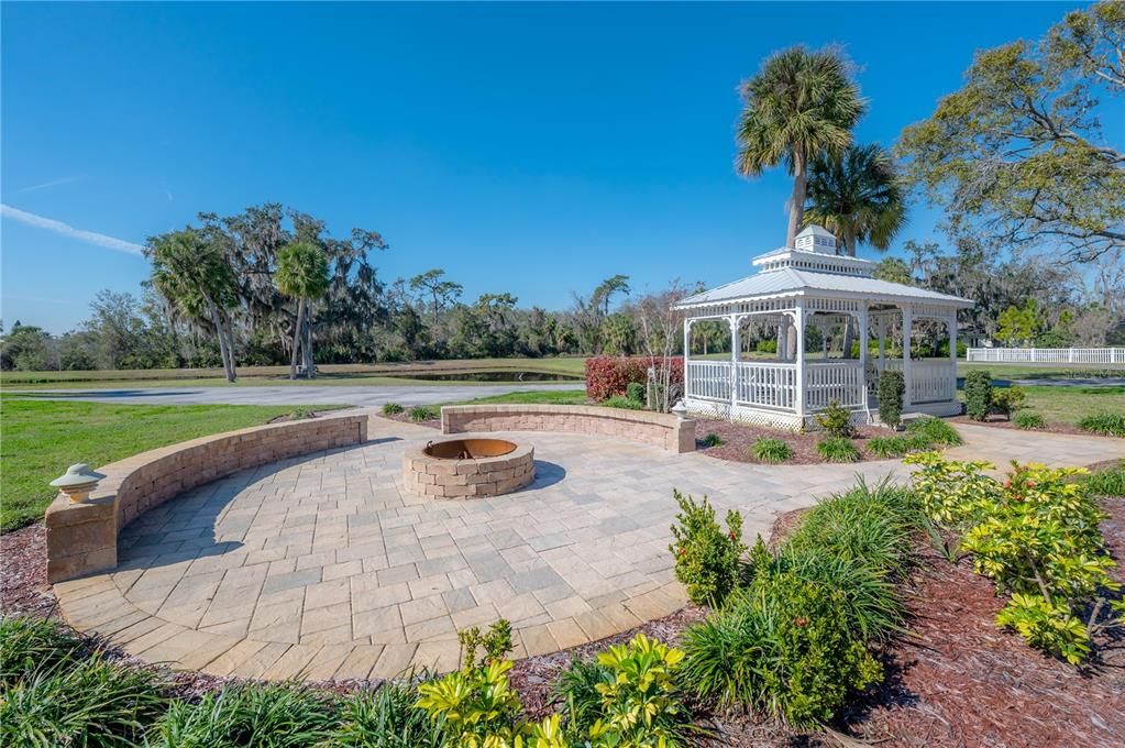 Recently Sold: $975,000 (4 beds, 3 baths, 2960 Square Feet)