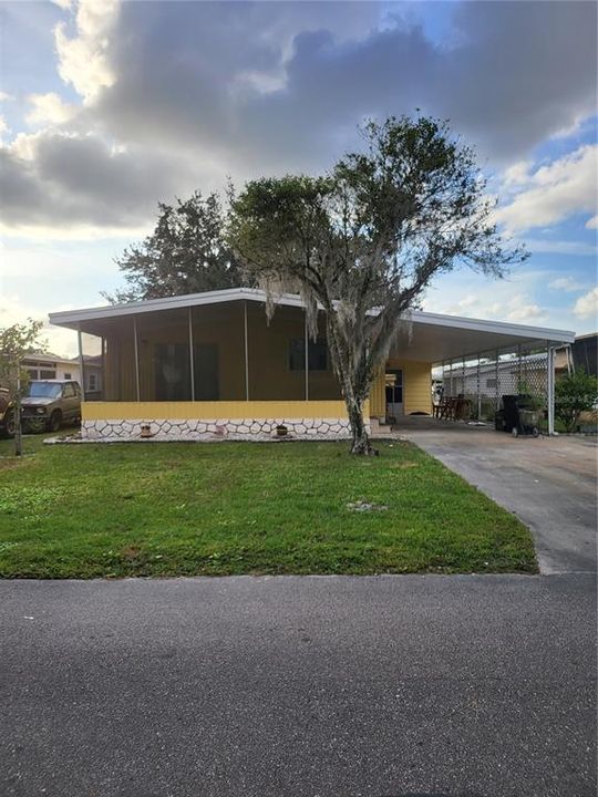 Recently Sold: $235,000 (2 beds, 2 baths, 900 Square Feet)