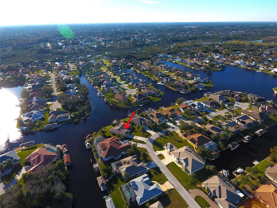 Active With Contract: $479,000 (3 beds, 2 baths, 1914 Square Feet)