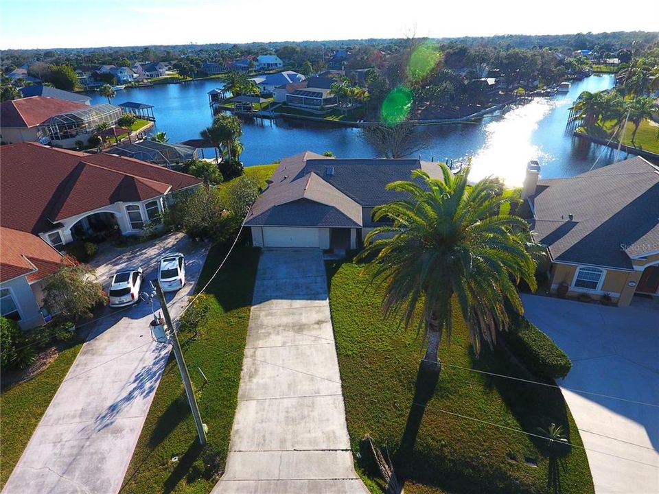 Active With Contract: $479,000 (3 beds, 2 baths, 1914 Square Feet)