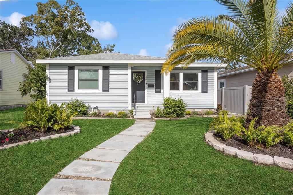 Recently Sold: $739,000 (3 beds, 2 baths, 1549 Square Feet)