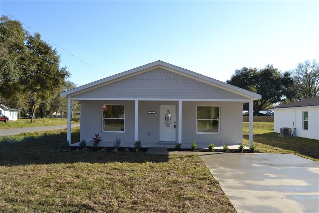 Recently Sold: $269,900 (3 beds, 2 baths, 1260 Square Feet)