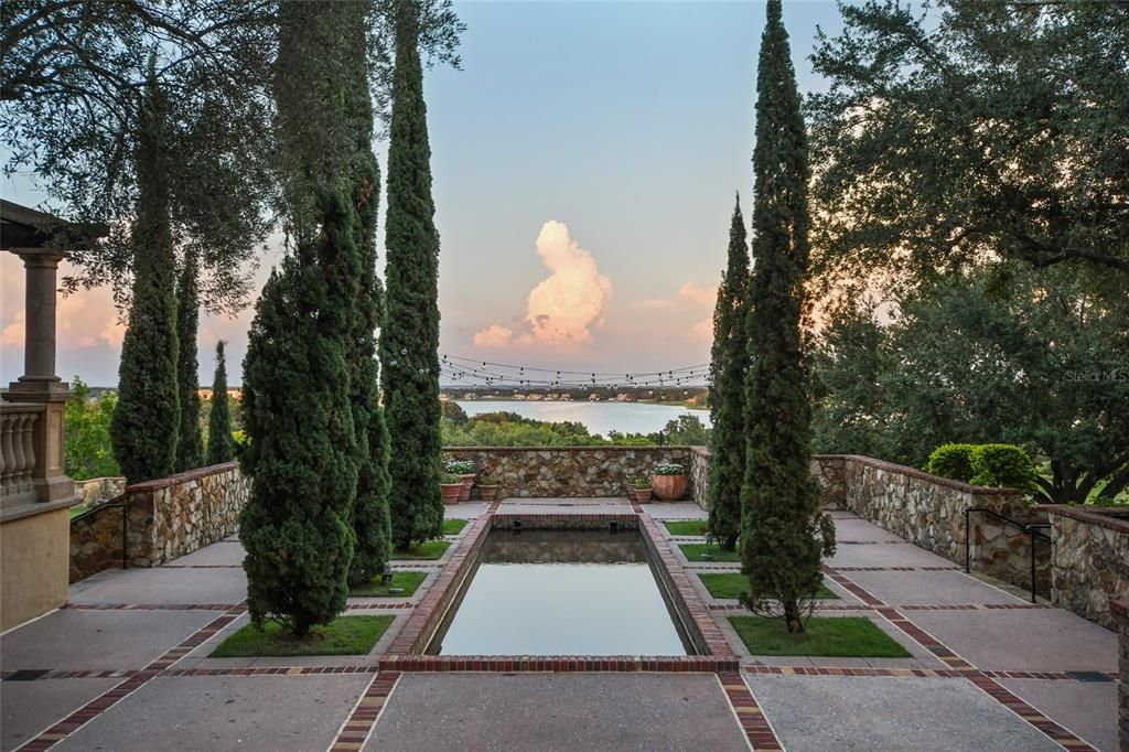 Recently Sold: $2,850,000 (5 beds, 6 baths, 6996 Square Feet)