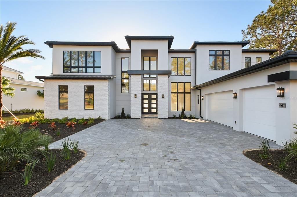 Recently Sold: $2,850,000 (5 beds, 6 baths, 6996 Square Feet)