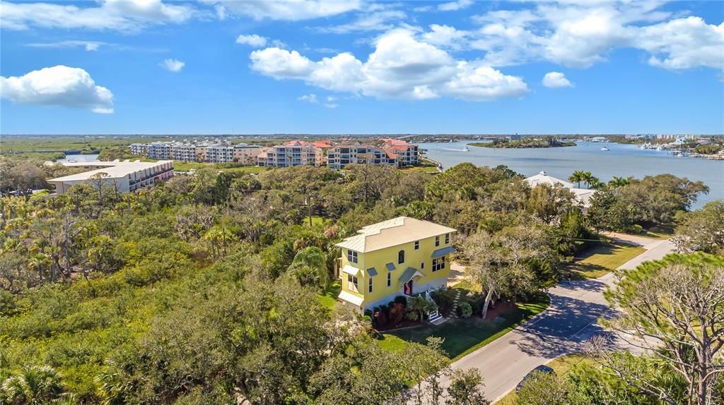 For Sale: $8,000,000 (3 beds, 2 baths, 2574 Square Feet)