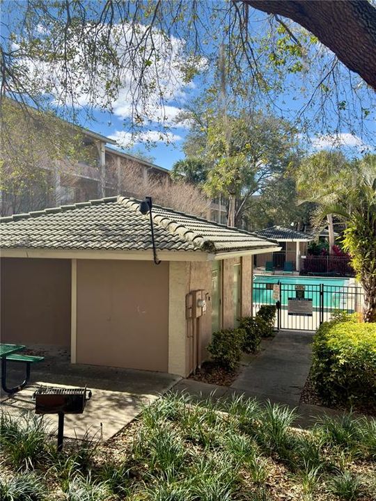 Recently Sold: $114,500 (1 beds, 1 baths, 496 Square Feet)