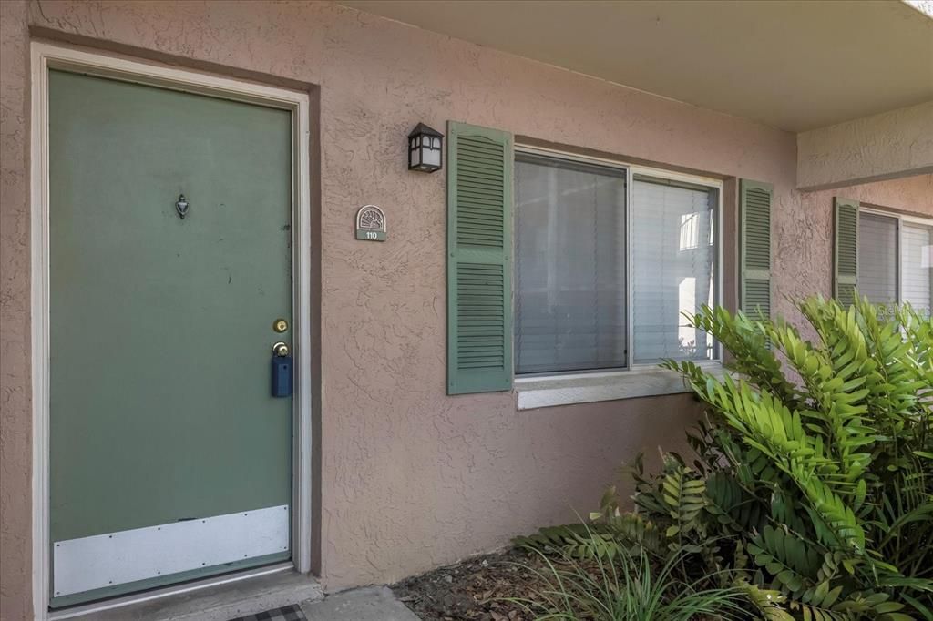 Recently Sold: $114,500 (1 beds, 1 baths, 496 Square Feet)