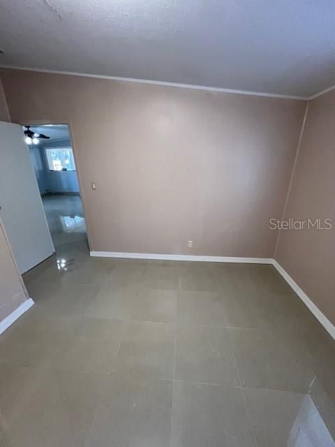 En Venta: $399,000 (3 camas, 2 baños, 2085 Pies cuadrados)