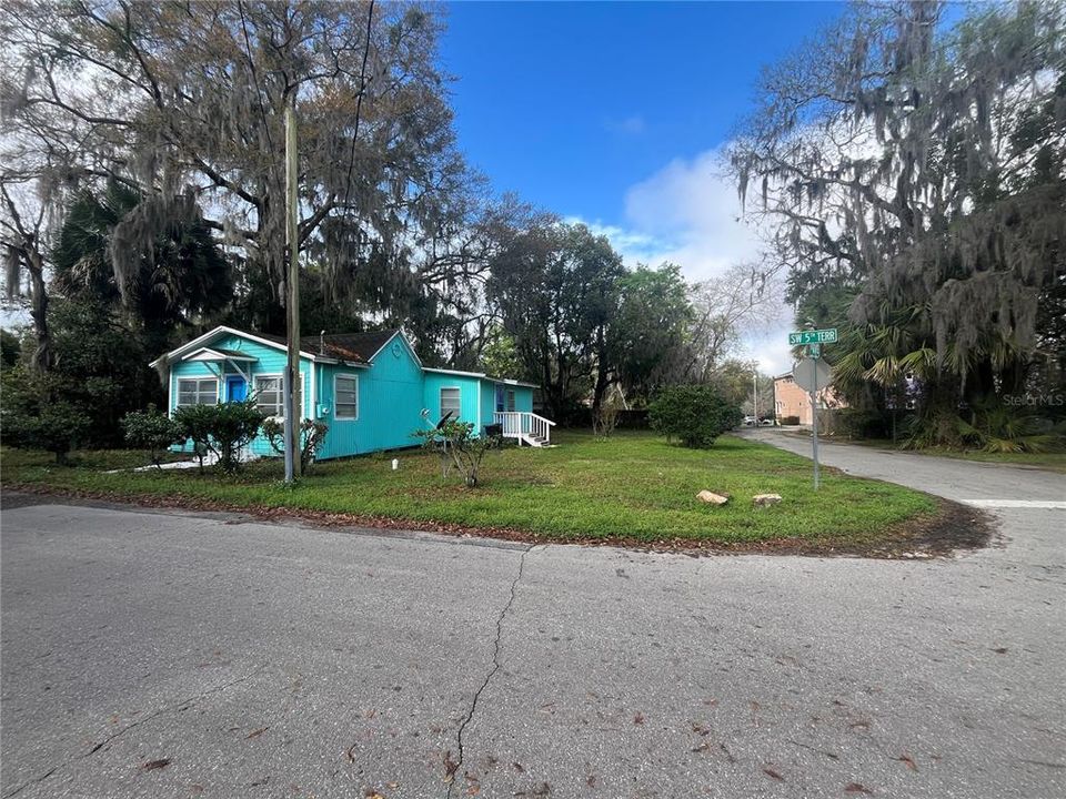 Recently Sold: $110,000 (3 beds, 1 baths, 904 Square Feet)