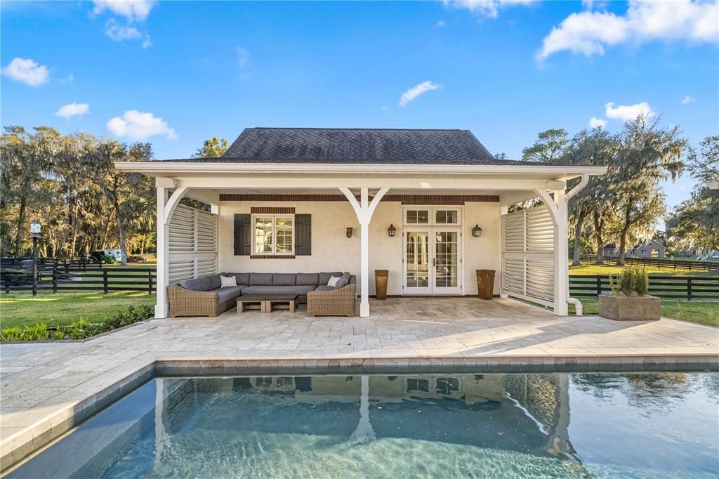 Recently Sold: $2,000,000 (4 beds, 3 baths, 3303 Square Feet)