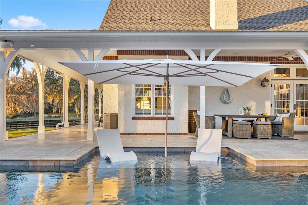 Recently Sold: $2,000,000 (4 beds, 3 baths, 3303 Square Feet)