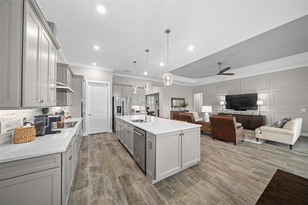 Recently Sold: $795,000 (3 beds, 3 baths, 2529 Square Feet)