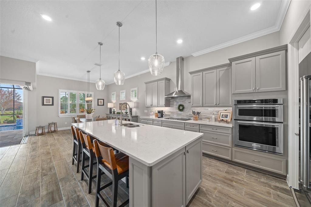 Recently Sold: $795,000 (3 beds, 3 baths, 2529 Square Feet)