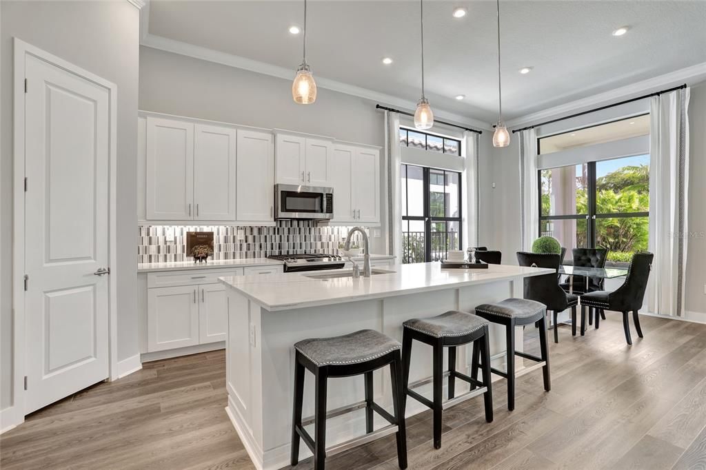 Recently Sold: $939,990 (2 beds, 2 baths, 2081 Square Feet)