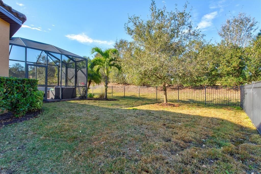 Recently Sold: $650,000 (2 beds, 2 baths, 1650 Square Feet)