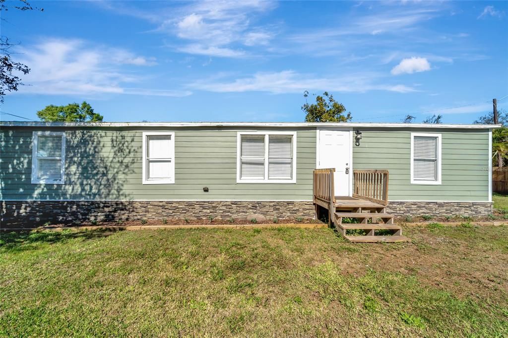 Active With Contract: $210,000 (4 beds, 2 baths, 1344 Square Feet)