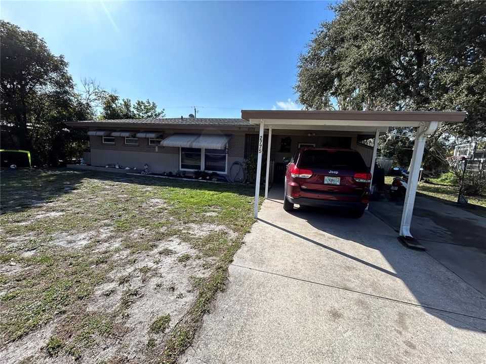 Recently Sold: $230,000 (3 beds, 2 baths, 863 Square Feet)