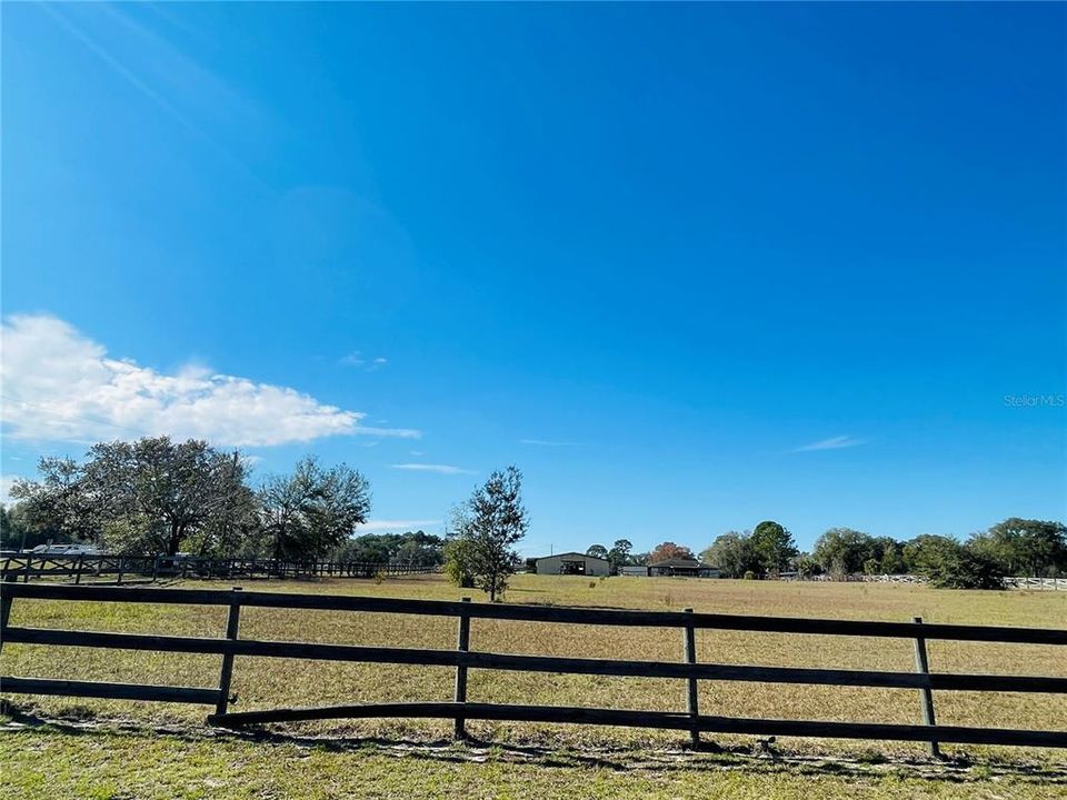 For Sale: $469,000 (3 beds, 2 baths, 1288 Square Feet)