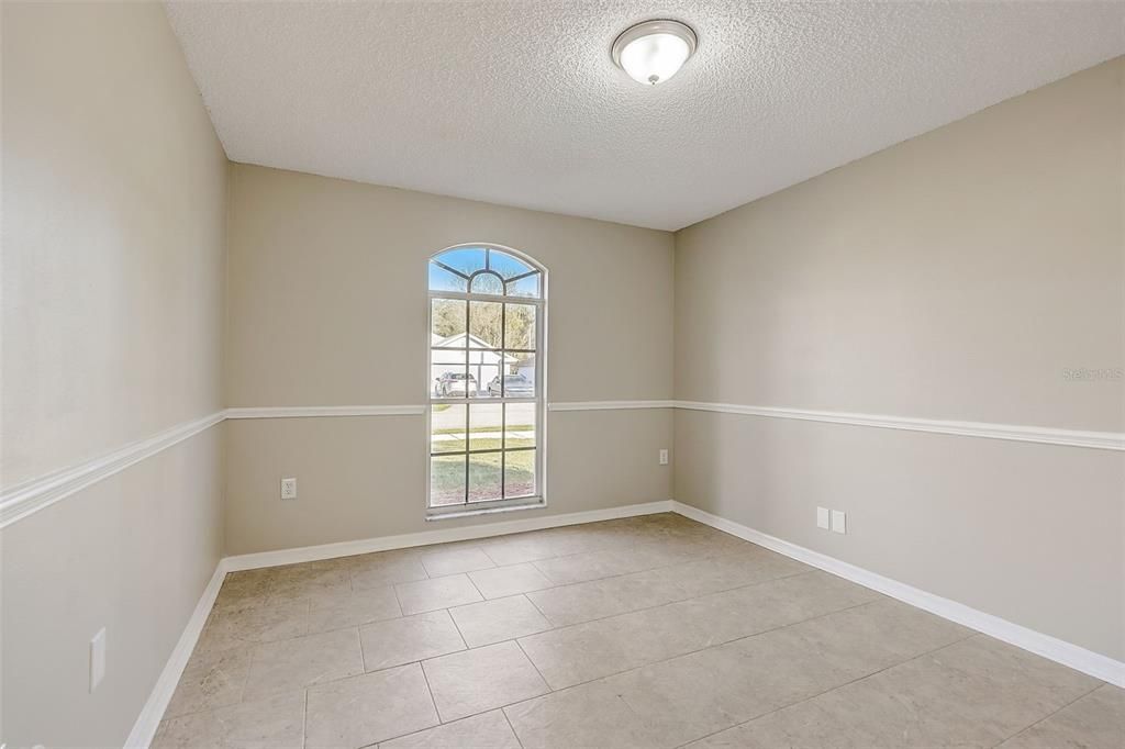 For Sale: $328,900 (3 beds, 2 baths, 1396 Square Feet)