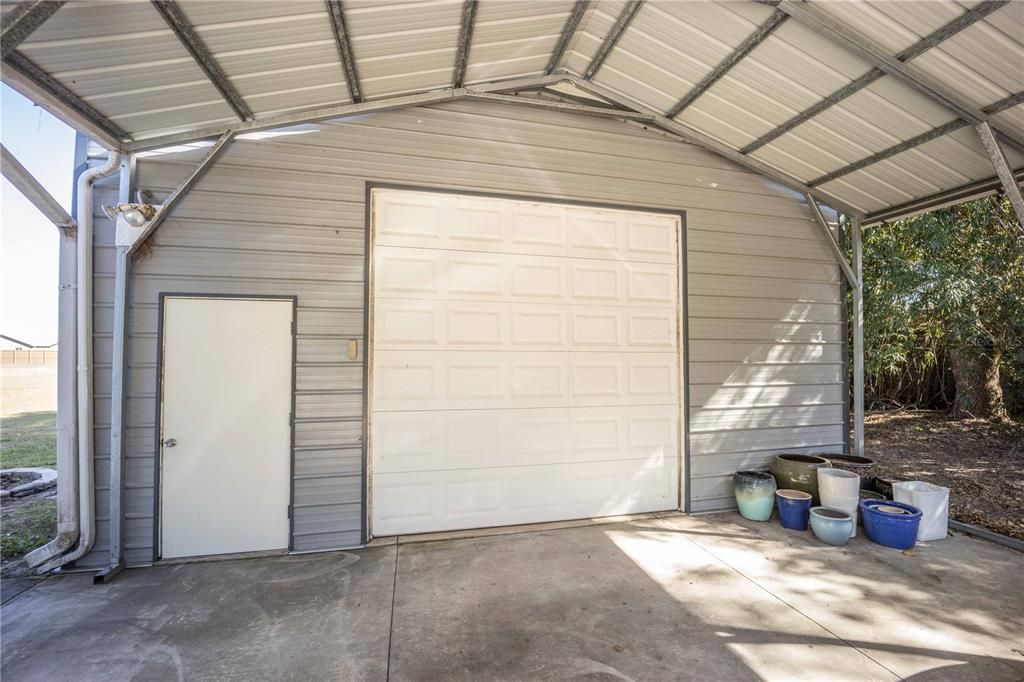 Active With Contract: $279,900 (3 beds, 2 baths, 1216 Square Feet)