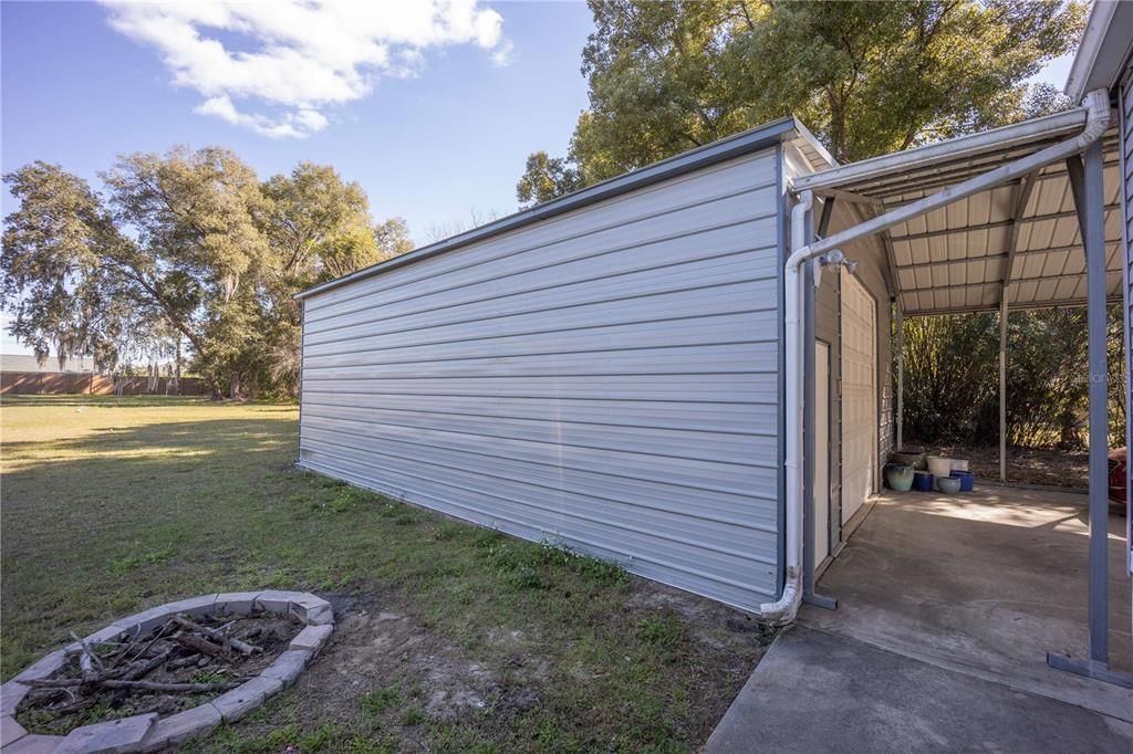 Active With Contract: $279,900 (3 beds, 2 baths, 1216 Square Feet)