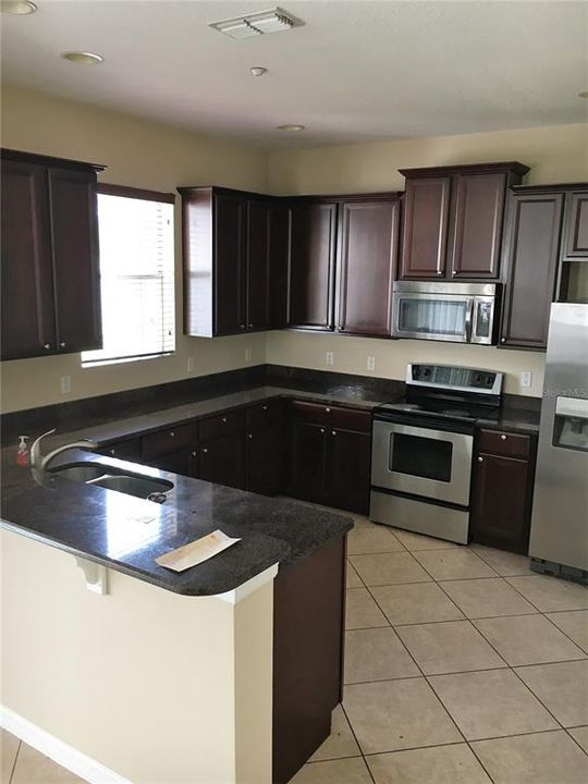 Active With Contract: $2,995 (4 beds, 3 baths, 2581 Square Feet)