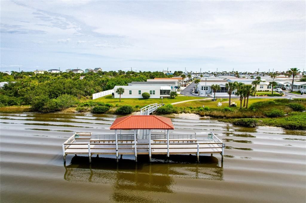 Active With Contract: $335,000 (3 beds, 2 baths, 1301.4 Square Feet)