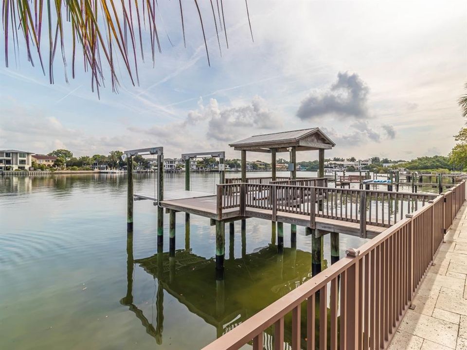 Recently Sold: $3,545,000 (4 beds, 3 baths, 3796 Square Feet)