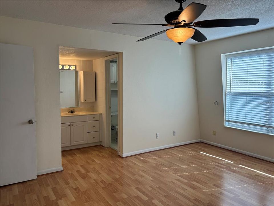 Recently Rented: $1,550 (2 beds, 2 baths, 1119 Square Feet)