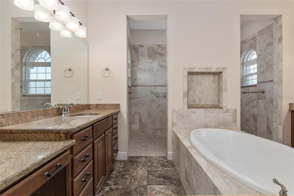 Recently Sold: $1,300,000 (3 beds, 3 baths, 3253 Square Feet)