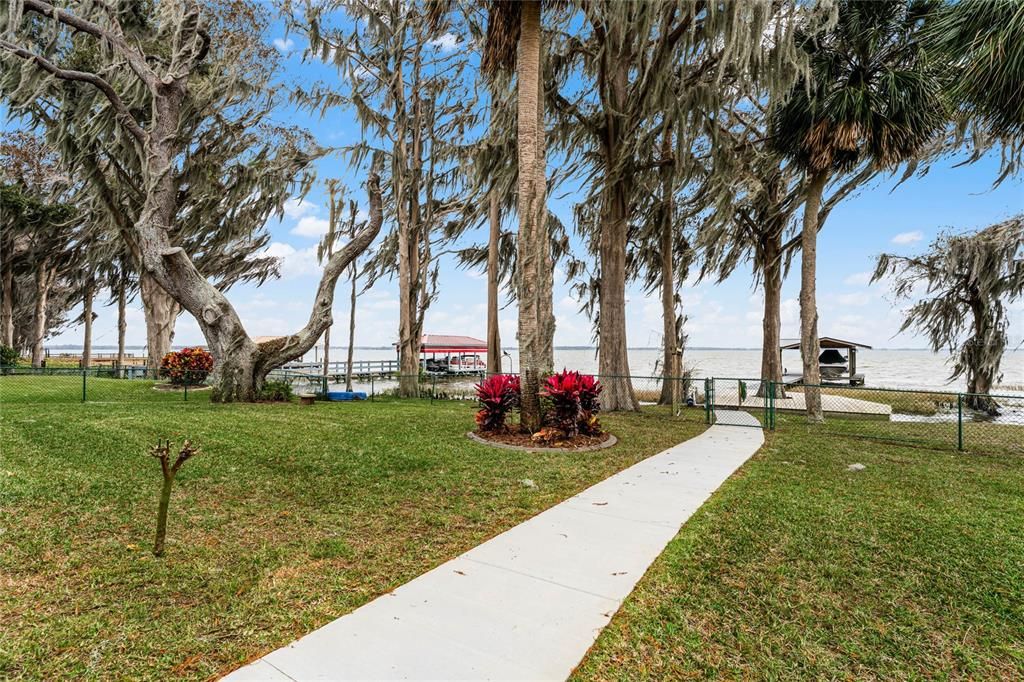 Recently Sold: $1,160,000 (3 beds, 2 baths, 3511 Square Feet)