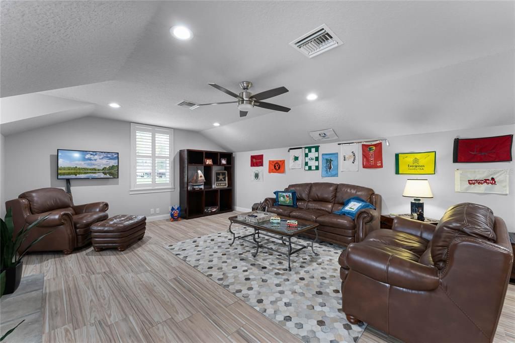 Recently Sold: $1,160,000 (3 beds, 2 baths, 3511 Square Feet)