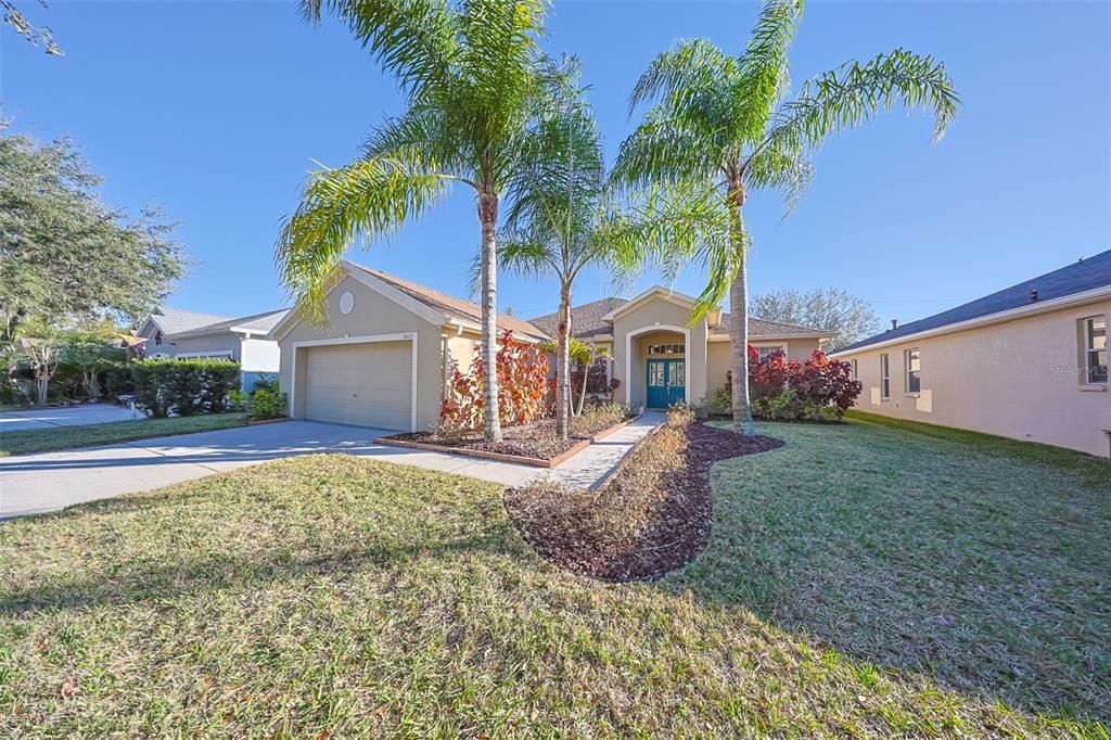 Recently Rented: $2,400 (3 beds, 2 baths, 1834 Square Feet)