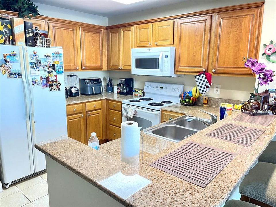 Recently Sold: $254,000 (1 beds, 2 baths, 798 Square Feet)