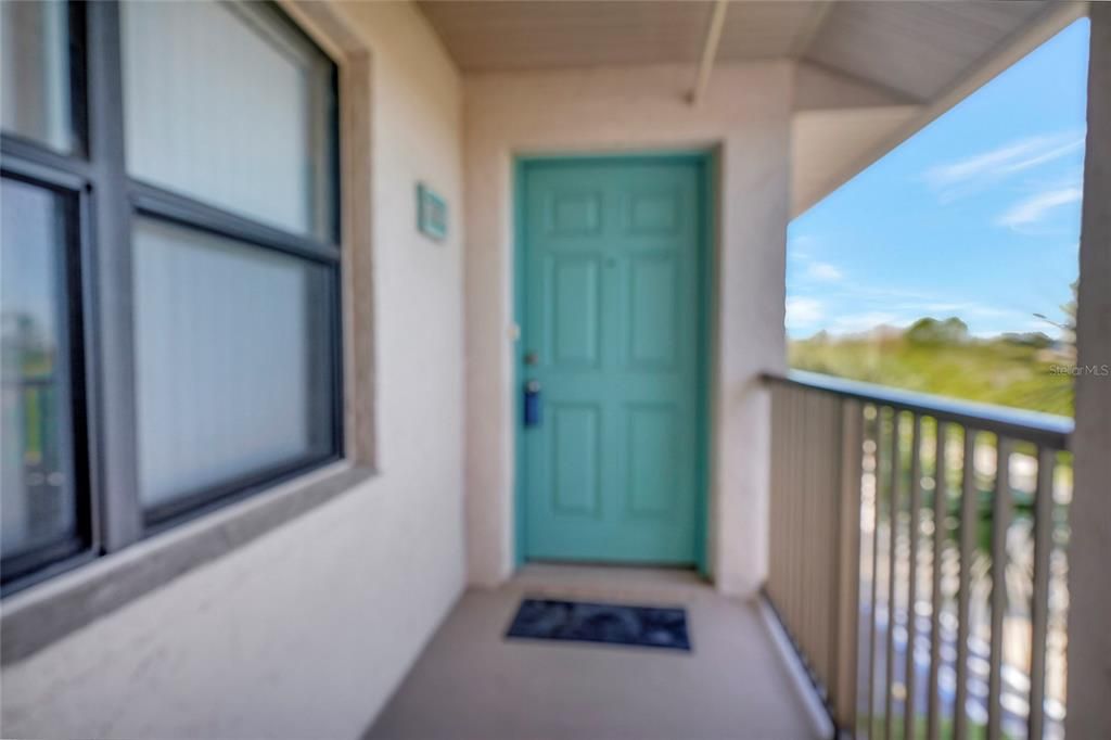 Active With Contract: $179,000 (2 beds, 2 baths, 1228 Square Feet)