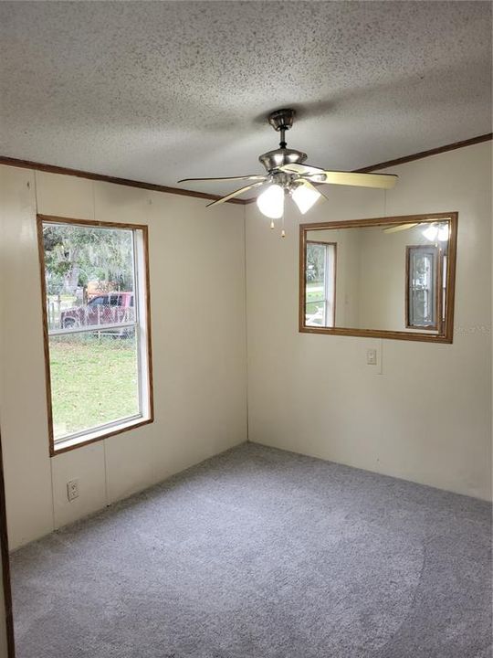 Active With Contract: $148,000 (3 beds, 2 baths, 1512 Square Feet)