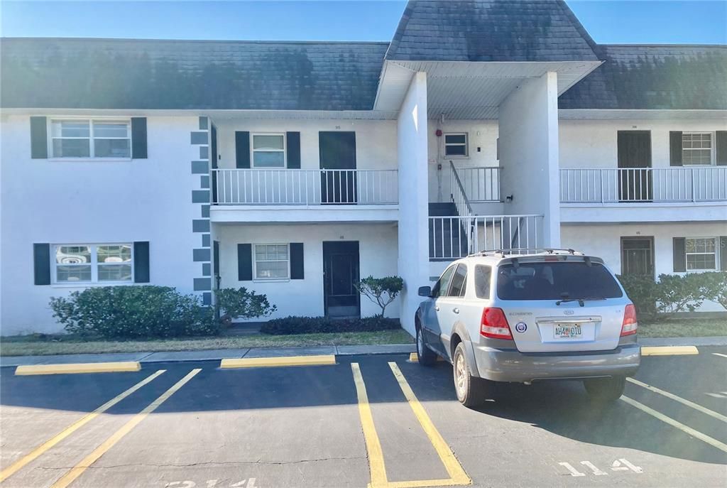 Recently Sold: $80,000 (1 beds, 1 baths, 725 Square Feet)