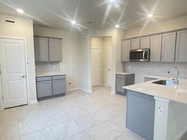 Recently Sold: $434,619 (3 beds, 2 baths, 1782 Square Feet)