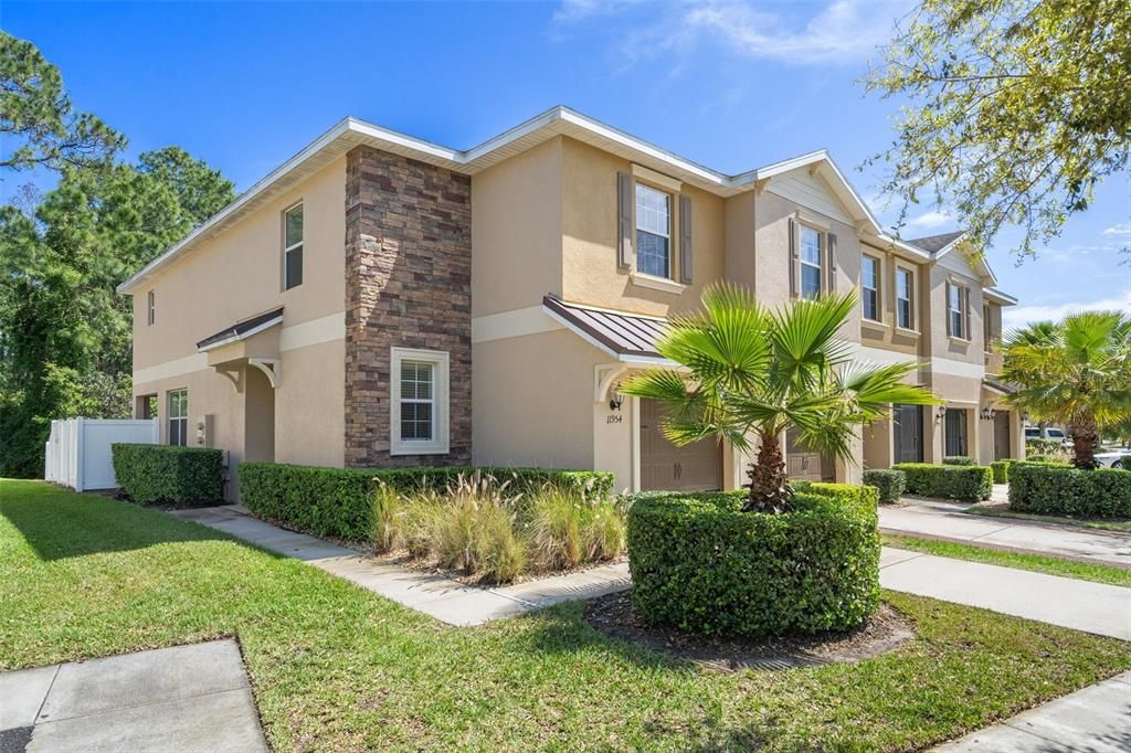 Active With Contract: $264,900 (3 beds, 2 baths, 1787 Square Feet)