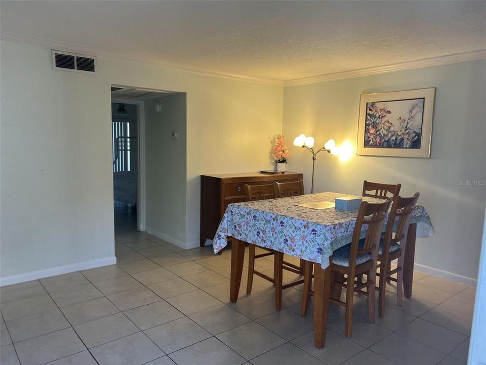 Recently Sold: $125,000 (2 beds, 2 baths, 992 Square Feet)