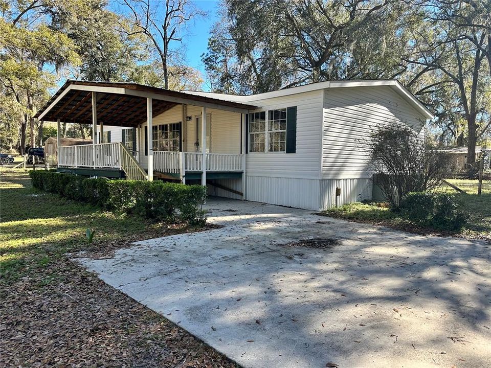 Recently Sold: $169,900 (3 beds, 2 baths, 1404 Square Feet)