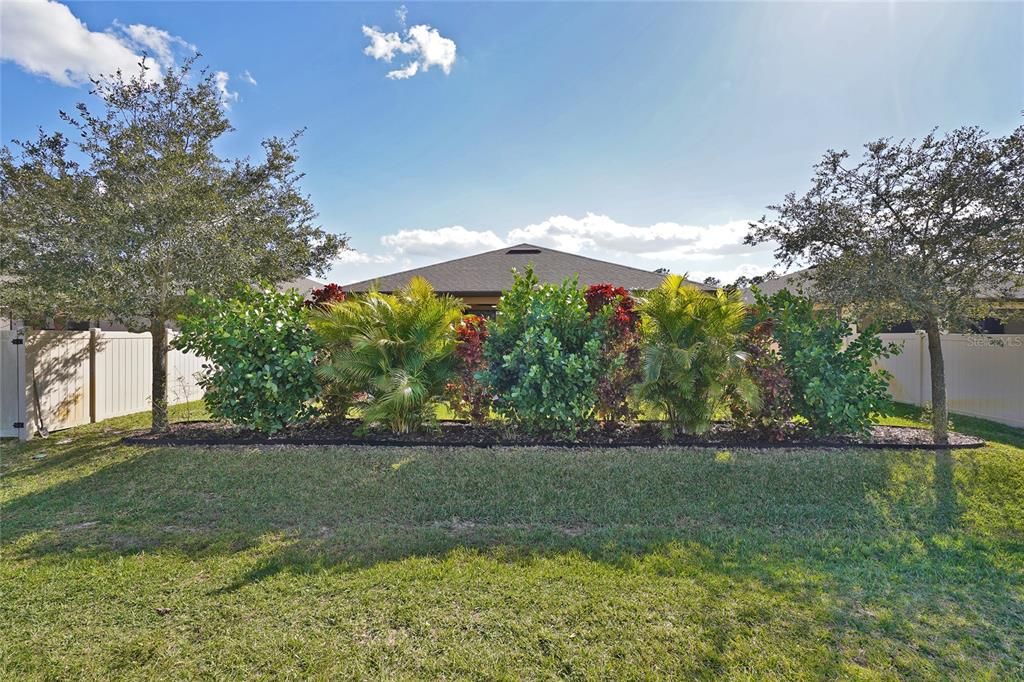 For Sale: $435,000 (4 beds, 2 baths, 2046 Square Feet)