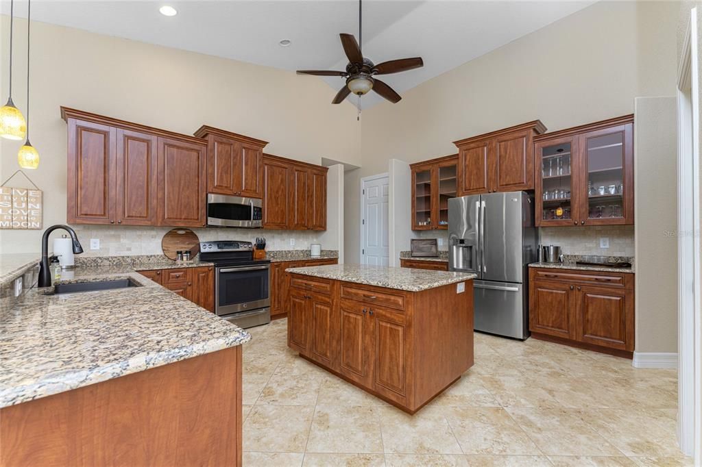 Kitchen with island